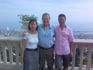 moshe barak with customers