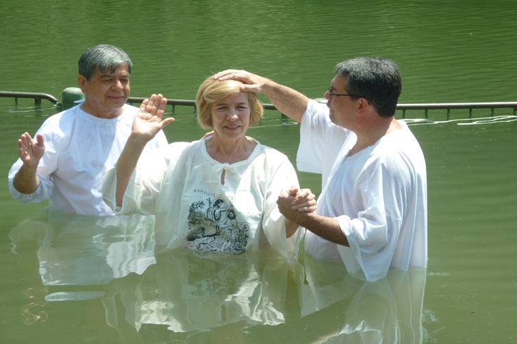 baptism-yardenit baptism ceremony at yardenit